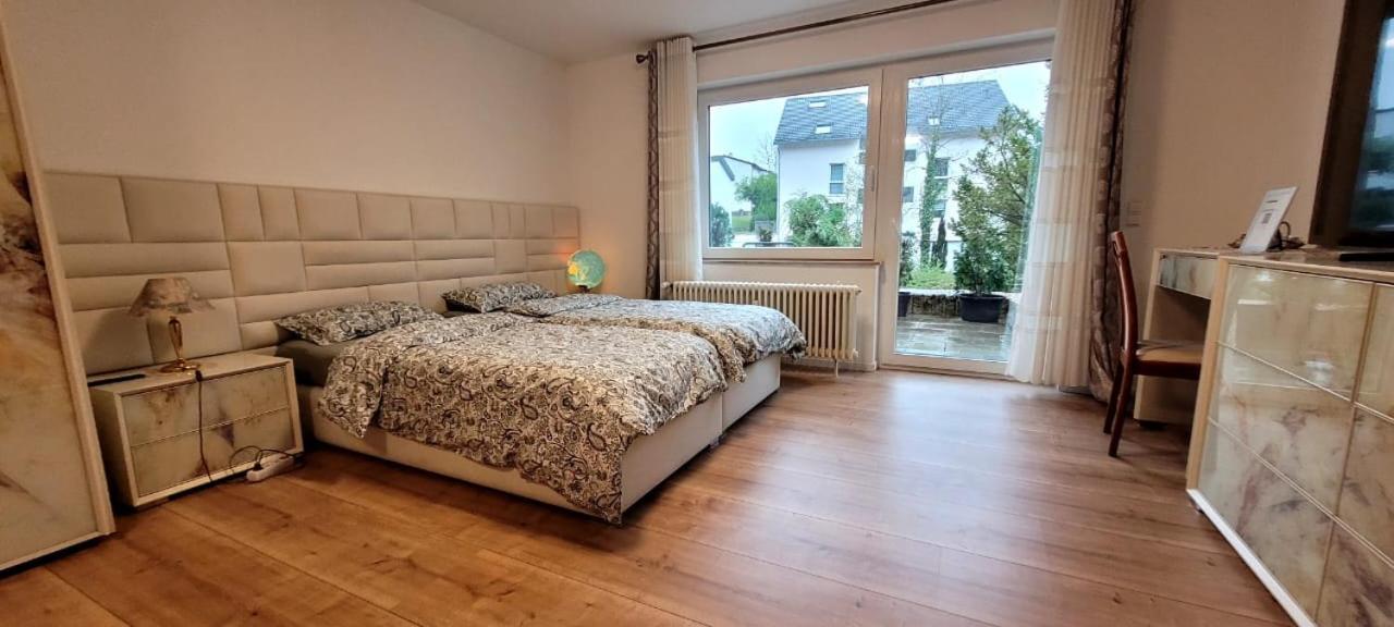 Schoene Wohnung Am Georgenberg Reutlingen Dış mekan fotoğraf